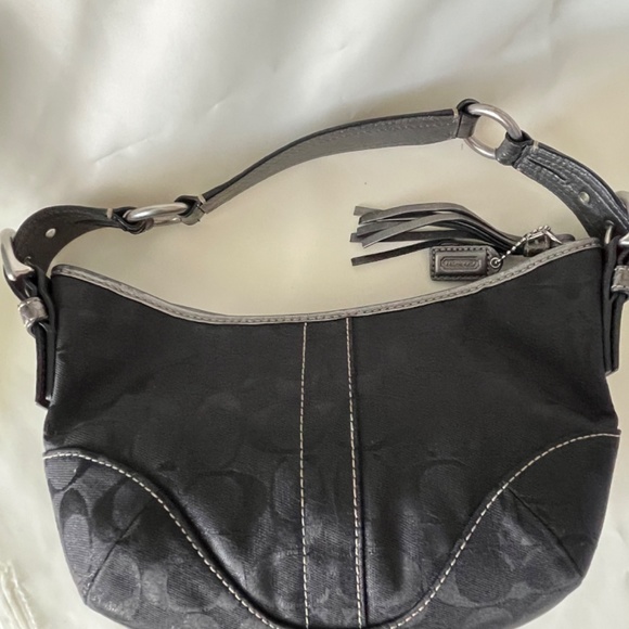 Vintage Y2K Small Coach Black Jacquard Signature Lurex Hobo Bag Python Strap - Picture 11 of 13